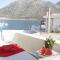 Villa Iris, beachfront, with jacuzzi, up to 9 guests, Mpali beach, Rethymno!