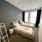 Cross Street Apartment