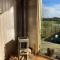 Private Shepherds hut with Castle view - Bottesford