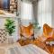 Lovely Mobile Home with Smart TV 2 Mi to Downtown! - موبايل
