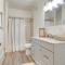 Lovely Mobile Home with Smart TV 2 Mi to Downtown! - موبايل