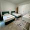Queen’s Luxury Vila 111/A