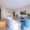 Elegant Dubai at FIVE Palm Residences
