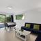 Sunnyside Townhouse with Rumpus, Parking and Deck - Auckland