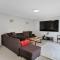 Sunnyside Townhouse with Rumpus, Parking and Deck - Auckland