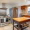 Casa Del Mar- King Bed - Patio -Railyard - 3BR