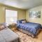 Lakefront Arkansas Home with Dock and Sunroom - 温泉城