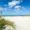 Tradewinds Cottage Completely Renovated Easy Beach & Pool Access - 布雷登顿海滩