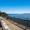Tradewinds Cottage Completely Renovated Easy Beach & Pool Access - 布雷登顿海滩