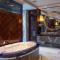 Regent Shanghai Pudong - Complimentary first round minibar per stay - including a bottle of wine - Sanghaj