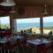Charming Breton holiday home right by the sea - Plougasnou