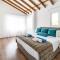 Luxurious ONE Maisonette by Ezoria Villas