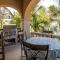 Easy access to South Palmilla beach