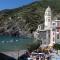 Vernazza Marina Apart, front Beach, 2BDR with Aircondo, 2BHT, few steps, Free Private parking on request