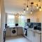 Beautiful West End Flat with Private Parking