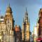 Glasgow Green Getaway with Free Parking