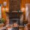 Heritage Log Cabin and Garden w Outdoor Hot Tub