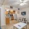 Sea Breeze -Great Location!