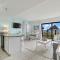 Ocean Front Suite! Sunglow Resort 101 by Brightwild