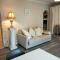 Studio Apartment mit Balkon