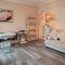 Studio Apartment mit Balkon