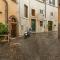 2 BDR Navona Quintessential Charm