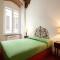 Aurora’s Apartment, in the heart of Florence, Renaissance Suite, aircondo BDR, pivot location