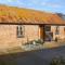 The Domini Cowshed at Village Farm - Market Weston