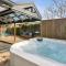 Sunny Daze Haven with pool and spa