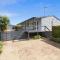 Blue Seas Beach House, 400 metres to the beach