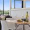 On The Esplanade - Ocean Front Apartment
