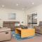 Beautiful Tarneit Family Home with Pool + BBQ