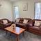 Four bedroom large family home close to Ipswich city