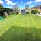 Kennedy Villa - 5 Bed House with Hot Tub - Bicester