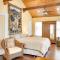 Cumberland Cottage - 2 Blocks to Downtown Dover!