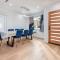 Prime Location, Stylish Space: 3BR Home with BBQ - Los Angeles