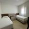 Lindo apto de 2 quartos e 1 banheiro c/ garagem