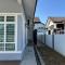Live Well Homestay Senawang