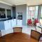 Alomsee 10 - Sleeps 8 with amazing views of the sea