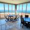Alomsee 10 - Sleeps 8 with amazing views of the sea