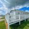 Gorgeous Caravan With Decking And Wi-fi At Carlton Meres In Suffolk Ref 60059fw - Saxmundham