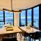 Sky High 3 Beds Apartment