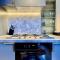 Sky High 3 Beds Apartment