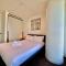 Sky High 3 Beds Apartment