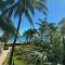 Lovely 2 bedroom with side ocean view