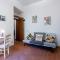 Lungarno Charismatic Apartment with Private Garden
