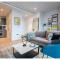 Elegant and Modern Apartments in Canary Wharf right next to Thames - London