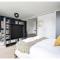 Elegant and Modern Apartments in Canary Wharf right next to Thames - London
