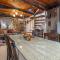 Traditional House with Private Pool - 罗希姆诺