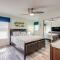 Spacious Bradenton Home with Pool about 5 Mi to Beaches - 布雷登顿